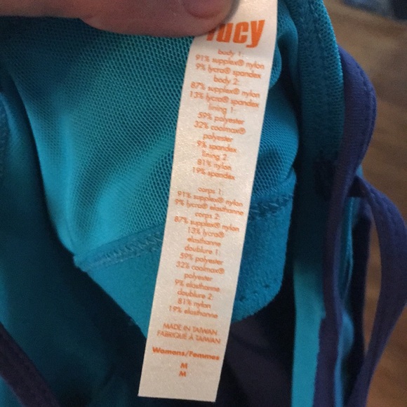 Lucy athletic top with built in bra - Picture 3 of 3